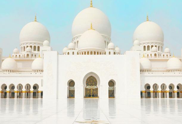 Unsplash - Sheikh Zayed Mosque