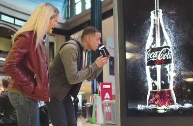 coca cola drinkable ad case study
