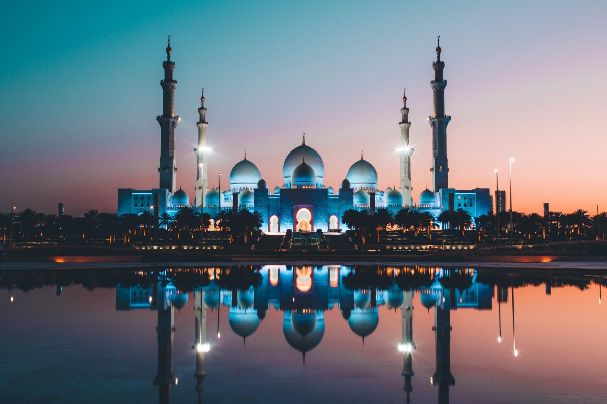 abu dhabi - unsplash