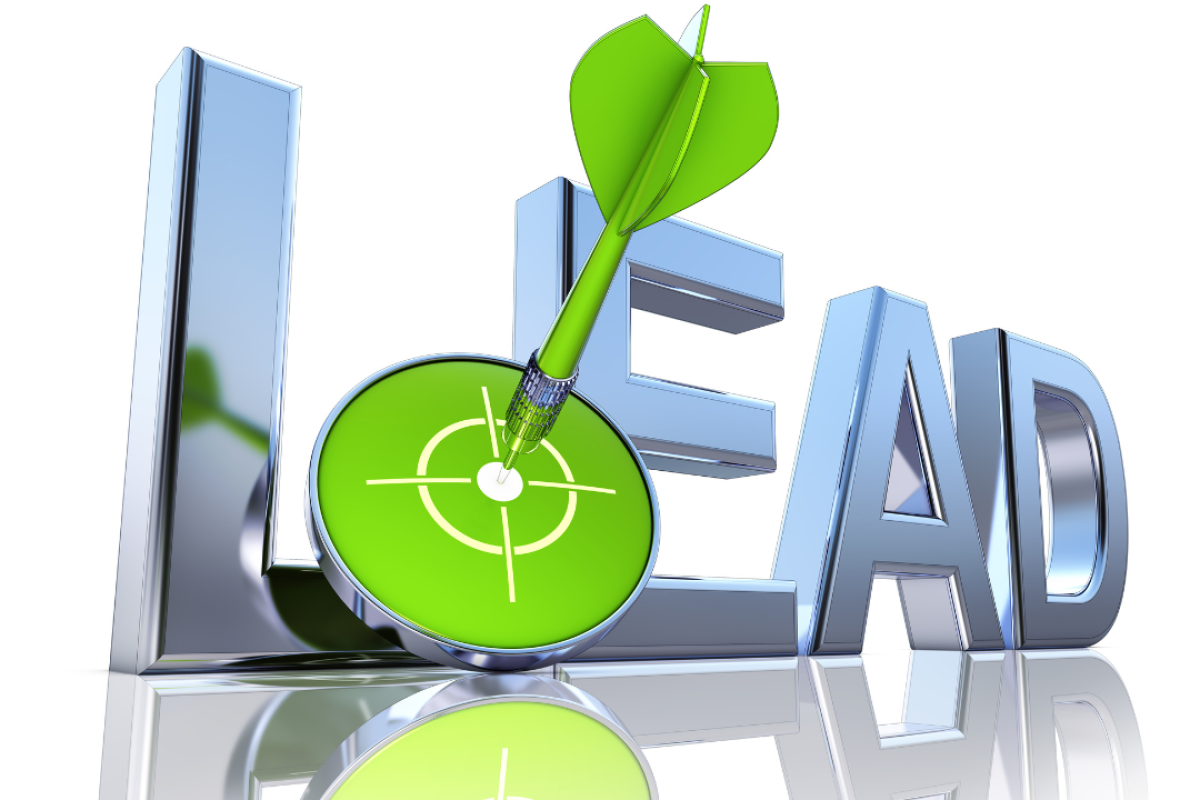 Arrow hitting bullseye