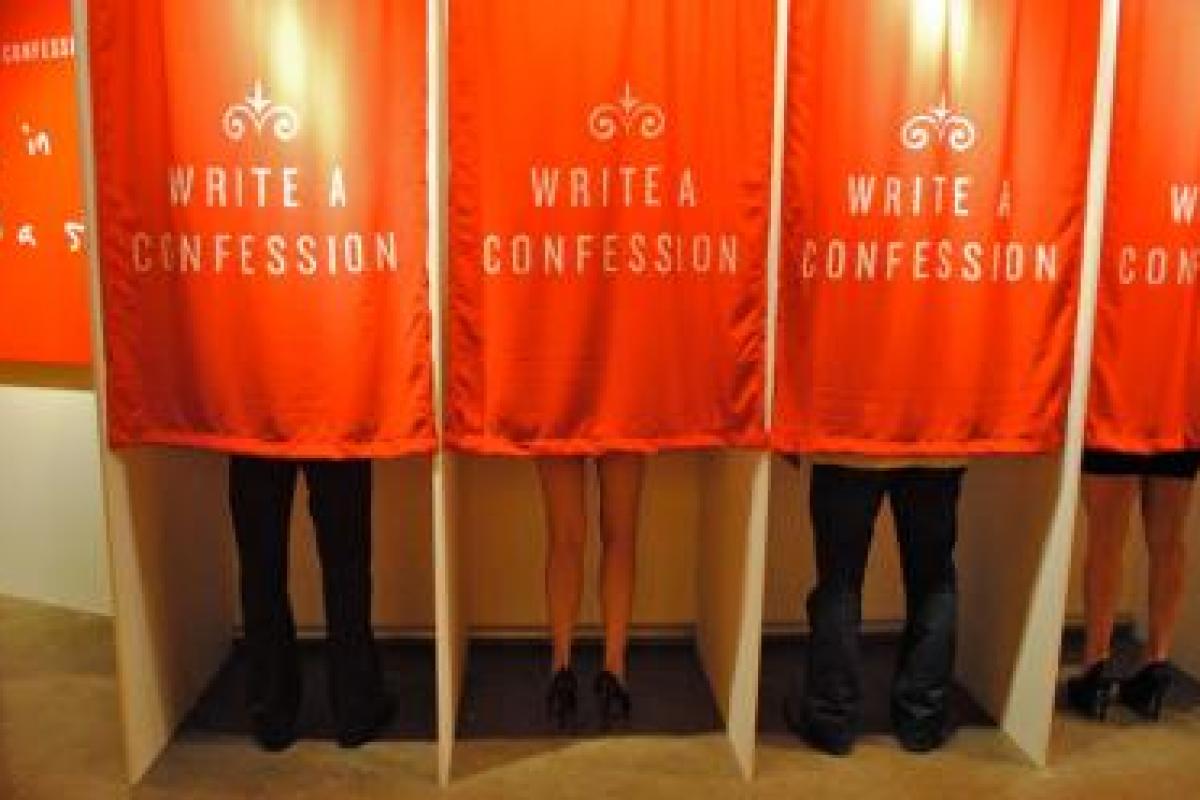 Candy Chang - confessions